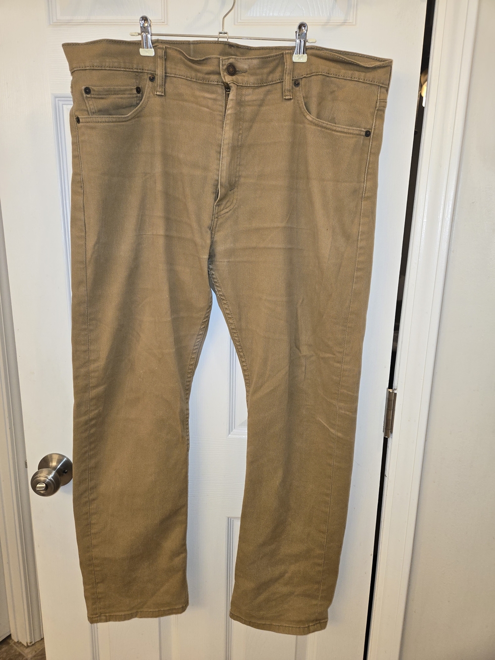 Men's Casual Khaki Jeans - Tan Straight Fit